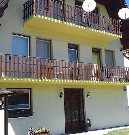 Апартаменты Apartmanhaz Балатонфеньвеш Экстерьер фото